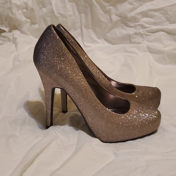 Gold sparkle heels - Picture 2 of 3
